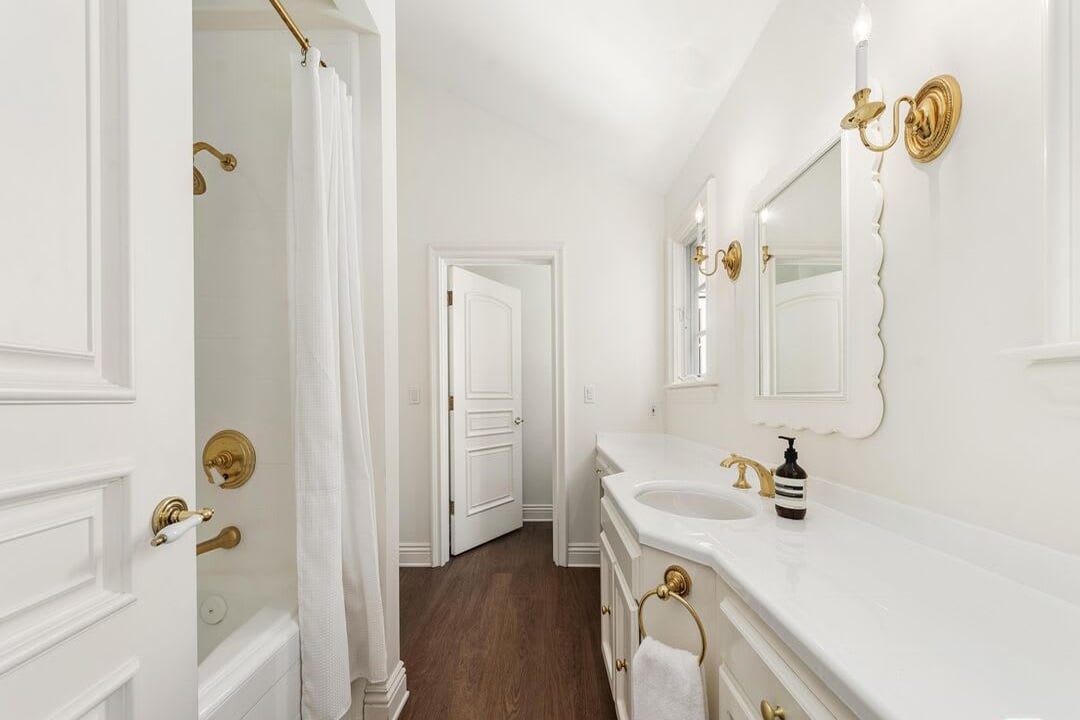 Opulent Ridge