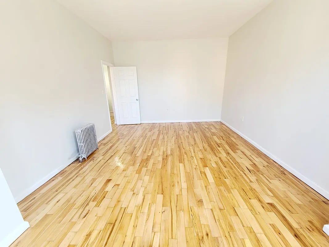 2106 Arthur Avenue #1