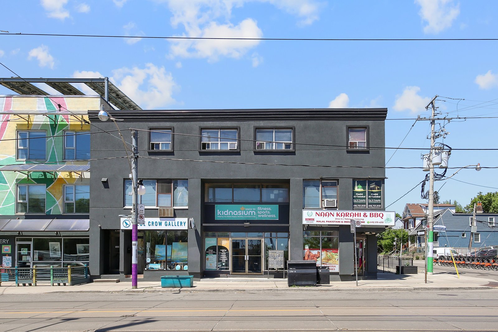 1328 Gerrard Street E 302