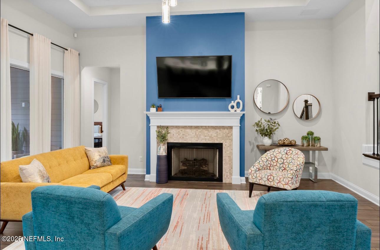 462 HILLENDALE Circle, St. Johns