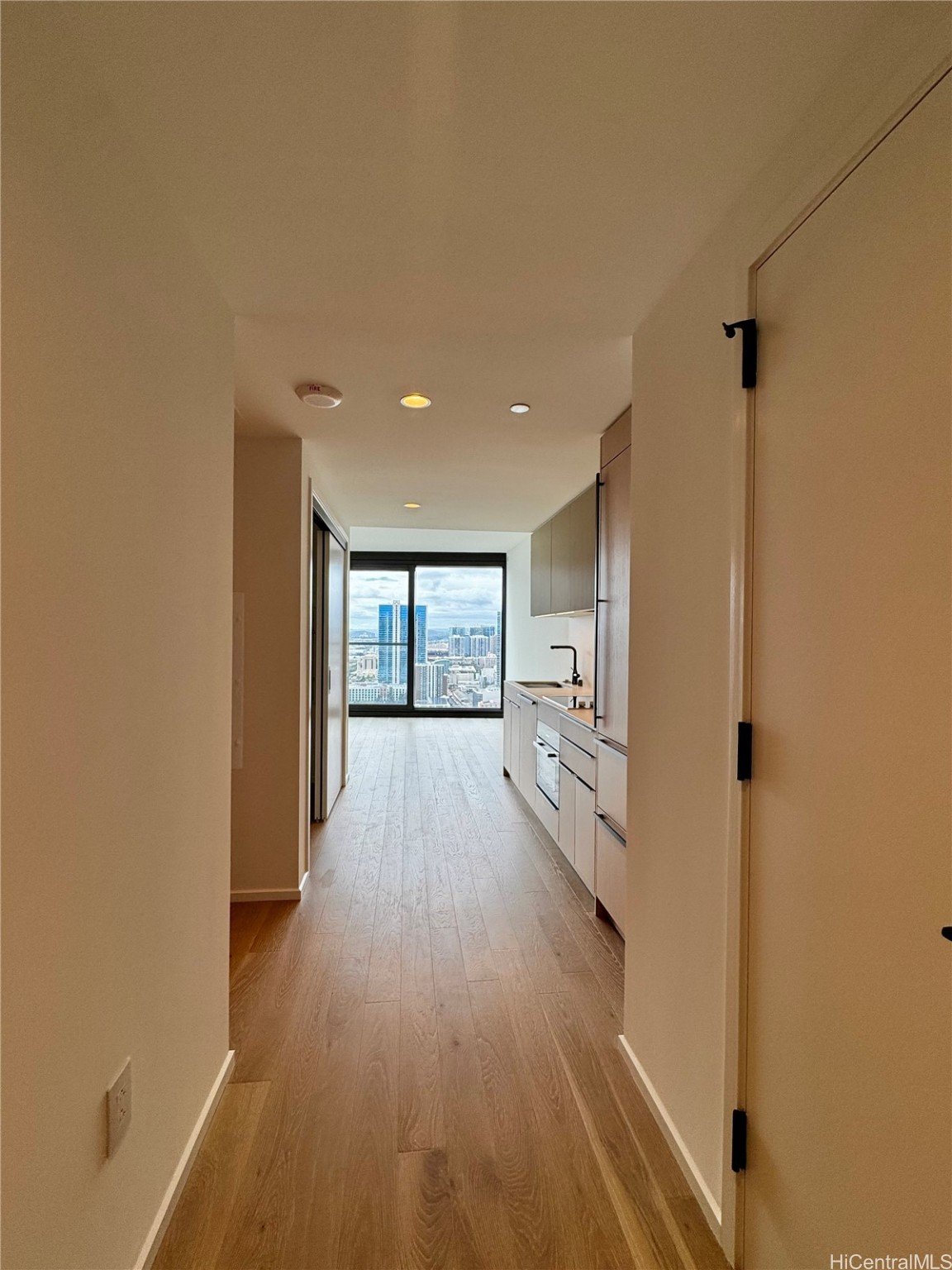 333 Ward Avenue #2913