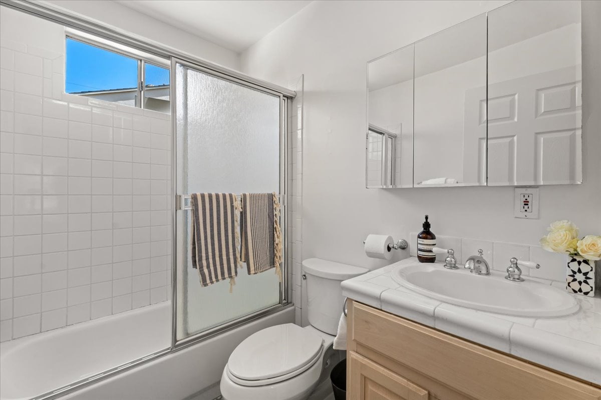 "Island living" in Studio City
