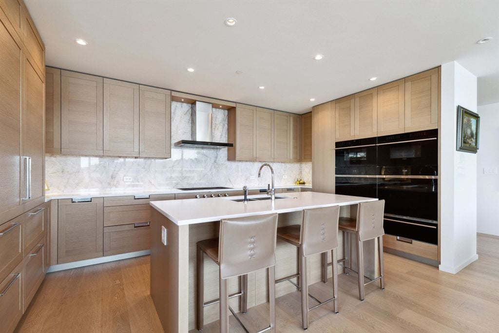 1355 Bellevue Ave, #505