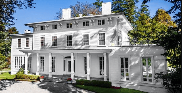 77 Morningside Lane S