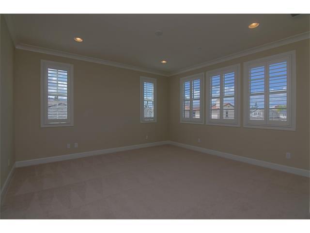 340 Mansfield Dr
