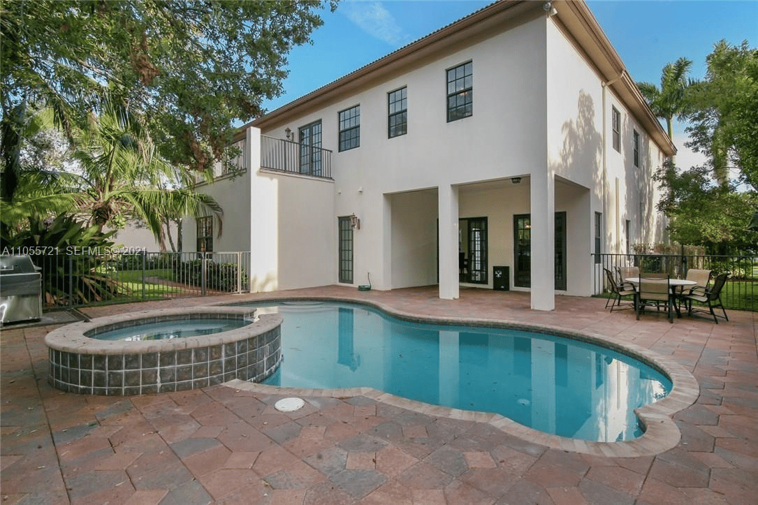 10261 Majestic Trail