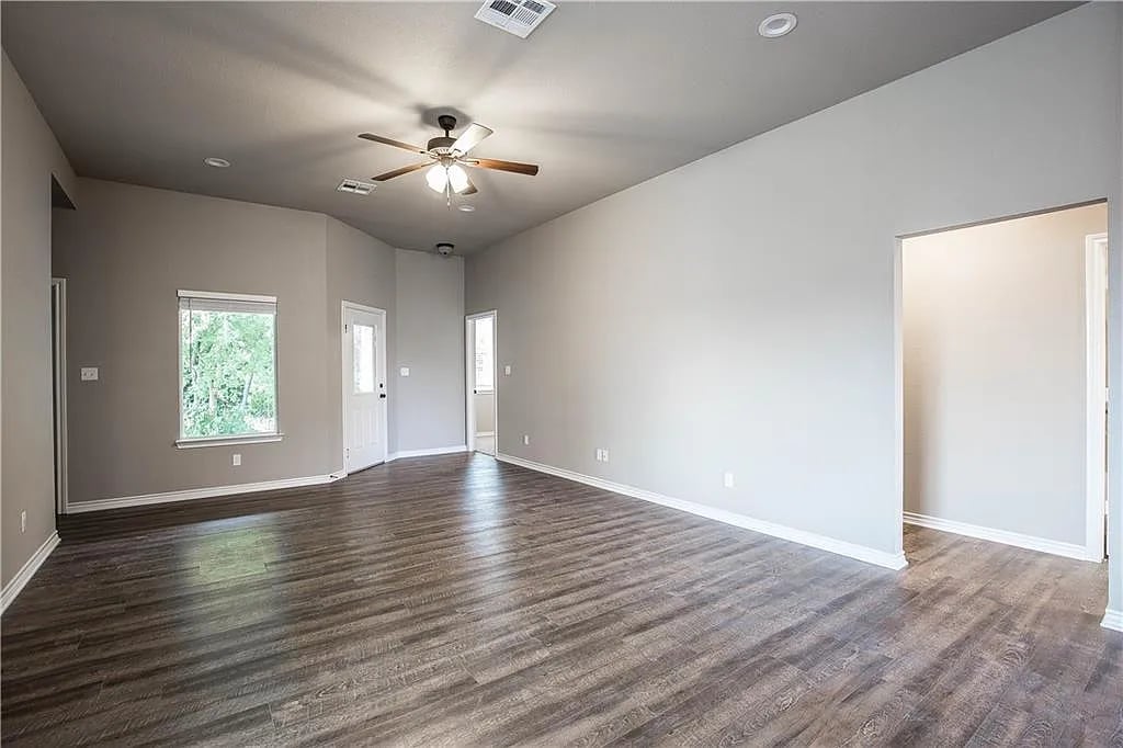 6732 Crystal Ct