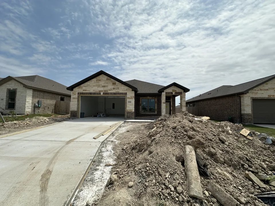 2015 Yarrow Road