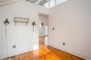 516 Main Street Carriage House