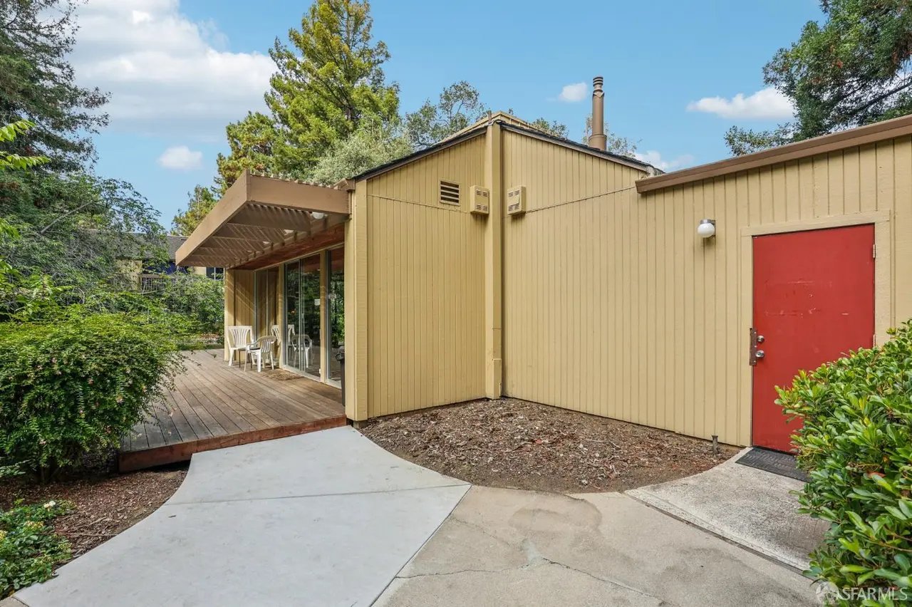 505 Cypress Point Dr, #40