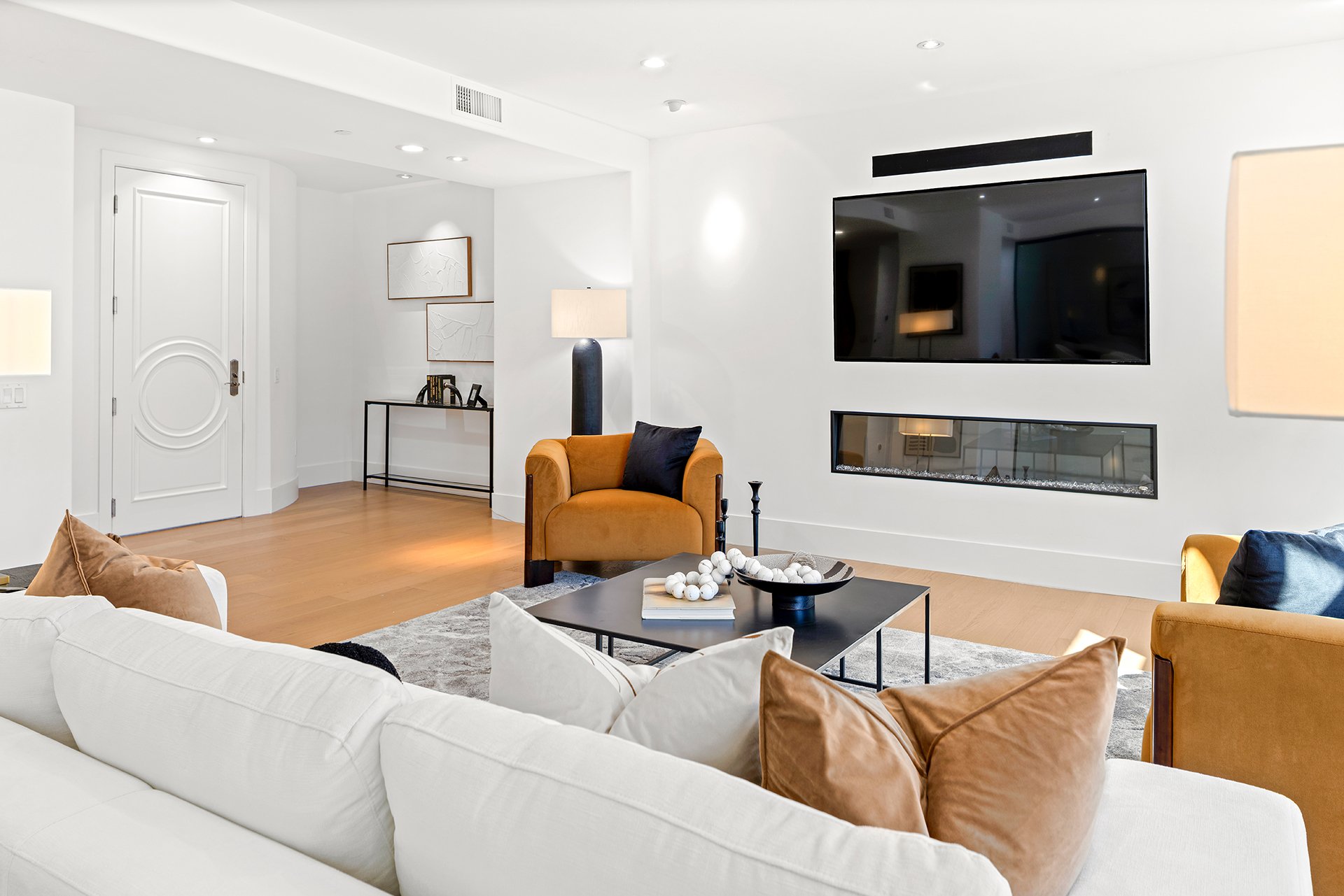 2402 E ESPLANADE Lane 604