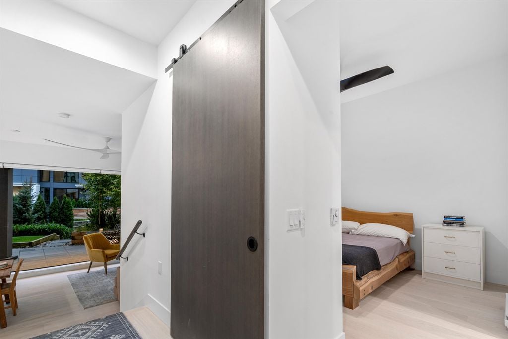 300 Salter St, #118
