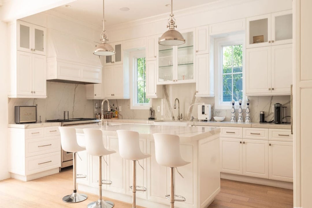 Highcliff Vista, N Stanley Ave, 90036