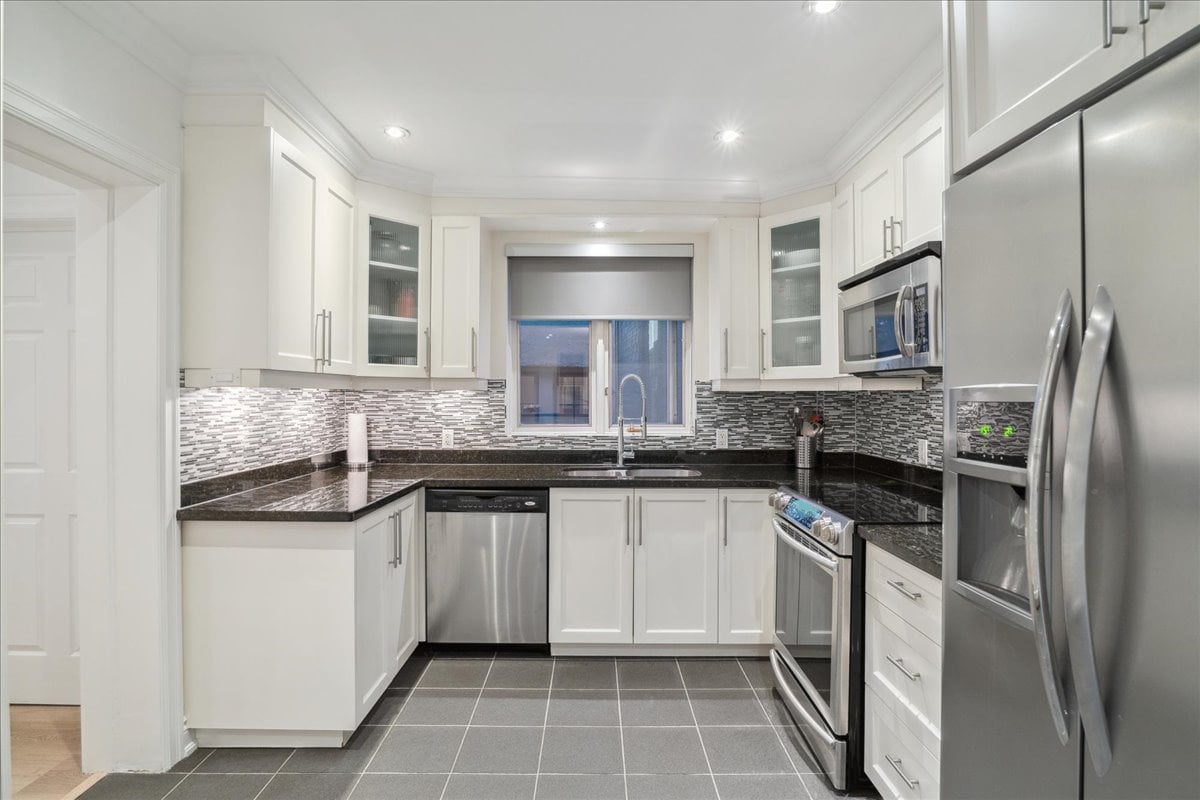Executive Rental in Forest Hill