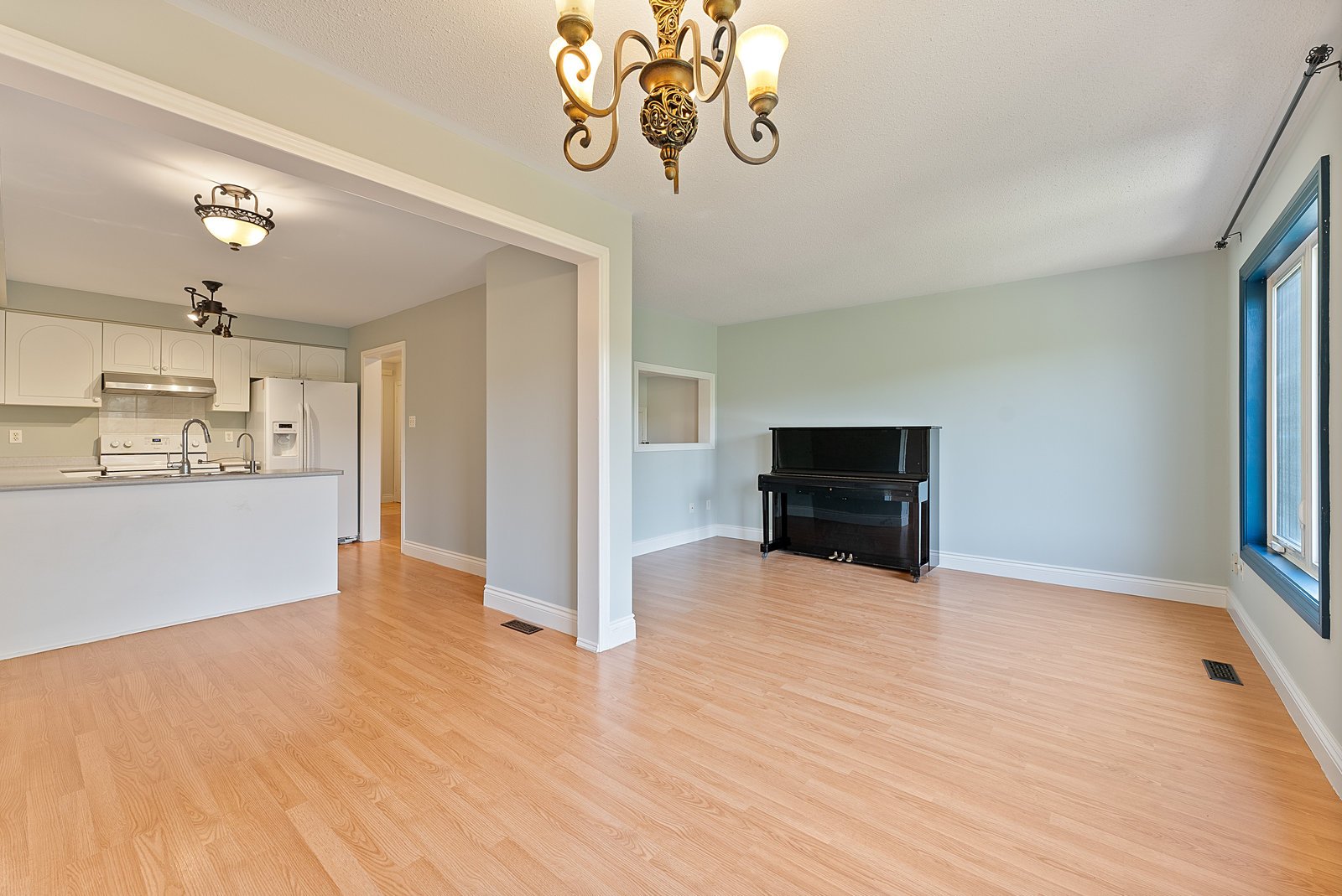 24 Hawtin Lane