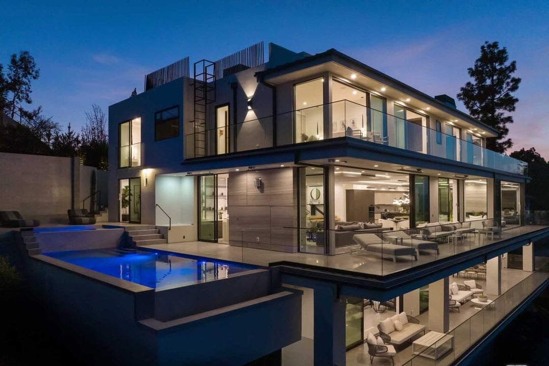 Legacy House