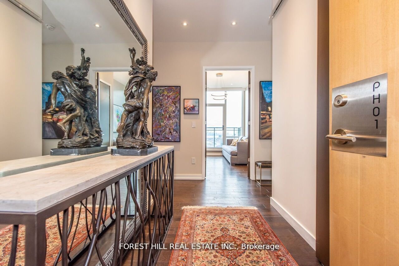 REFINED PENTHOUSE LIVING