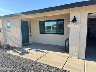 1705 Emerald Dr 