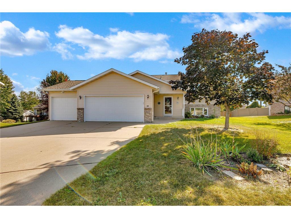 1822 Tyler Trail, Saint Cloud, MN 56301-7510