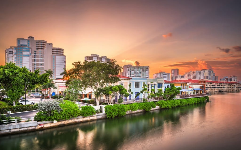 Park Shore | Naples Beachfront & Waterfront Living
