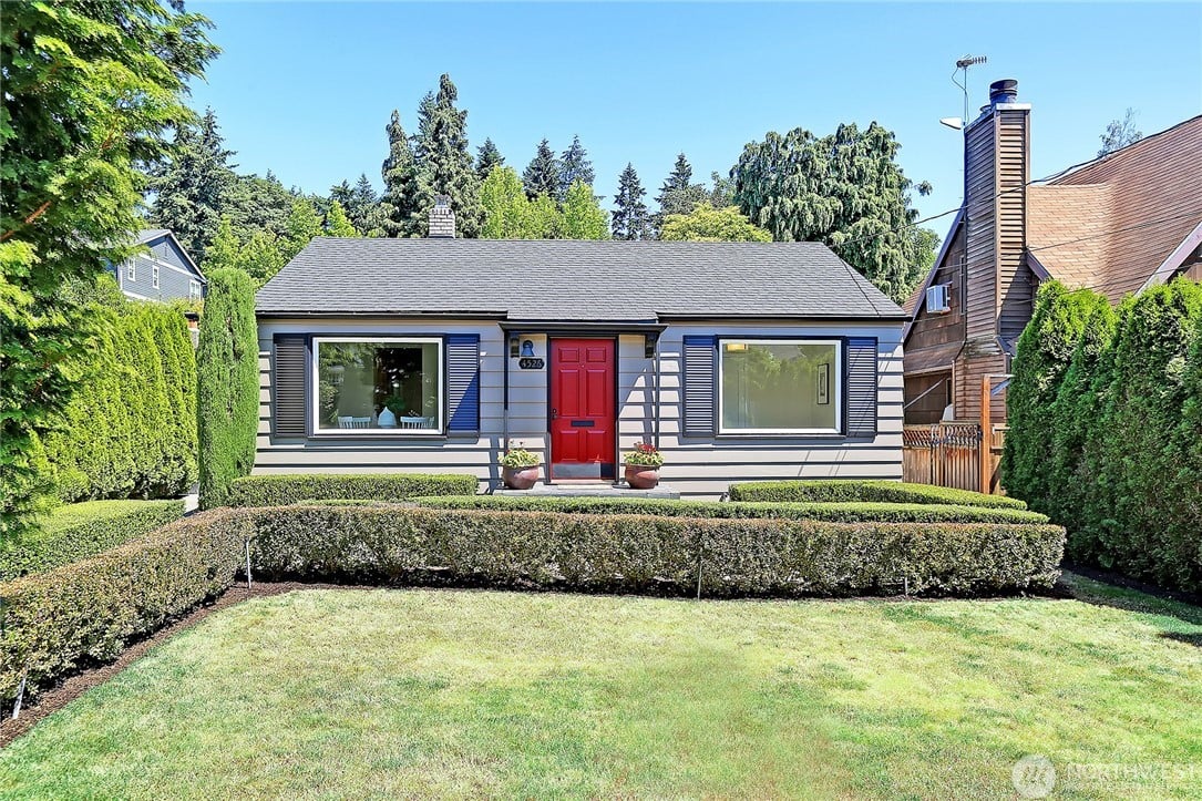 4526 48th Avenue NE