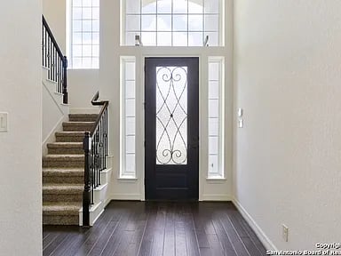 2514 Dunmore Hl