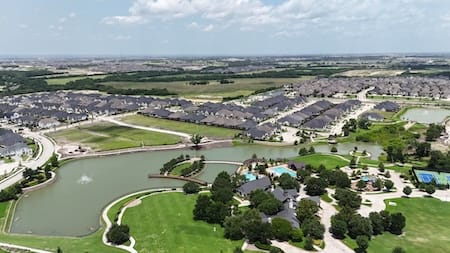 Mustang Lakes