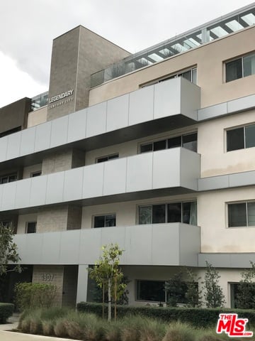 1807 S Beverly Glen #303