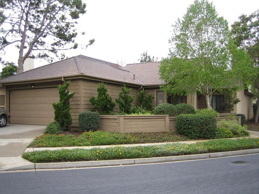 773 Dos Hermanos Rd