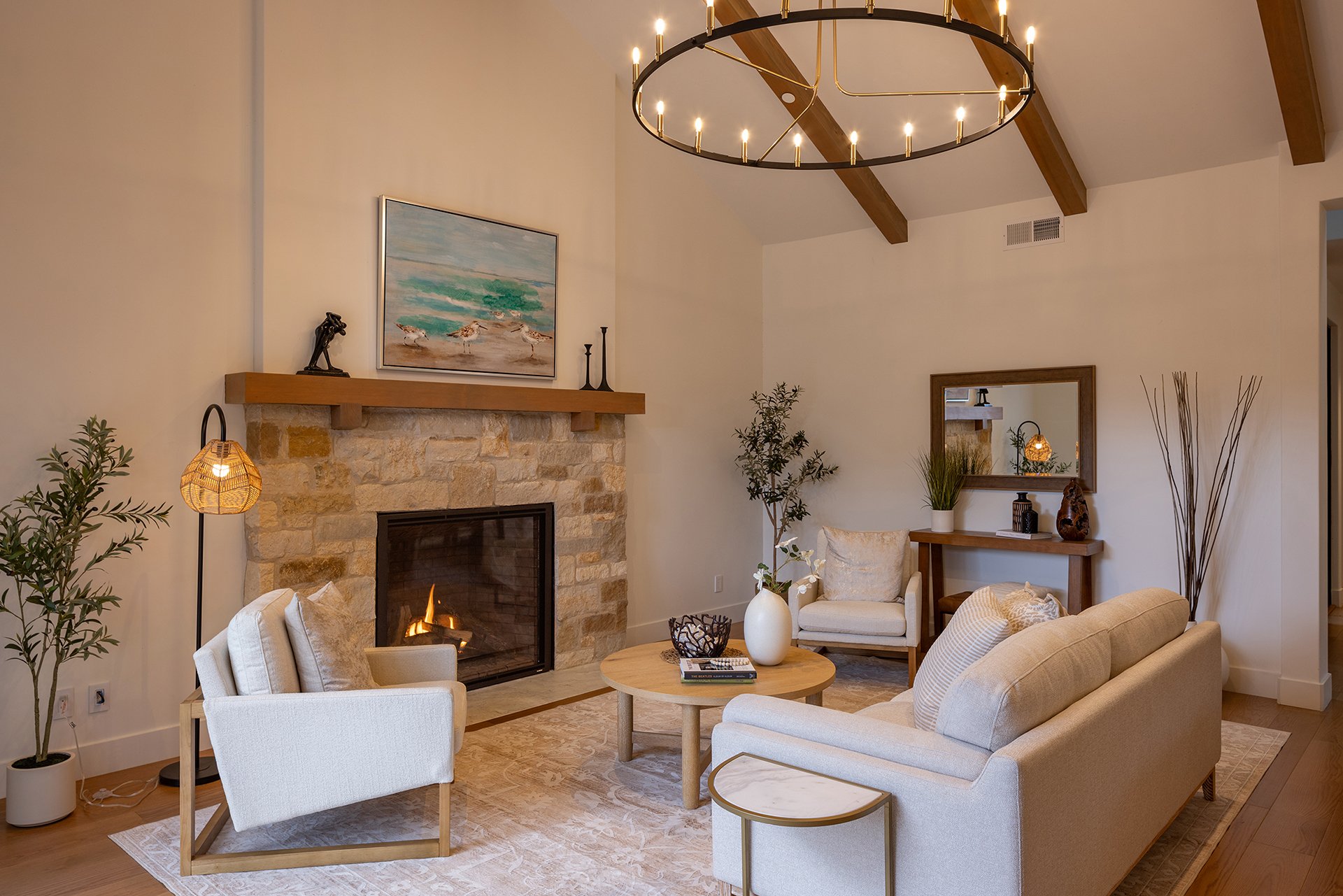 Modern Carmel Haven - Mission 5NW of Santa Lucia