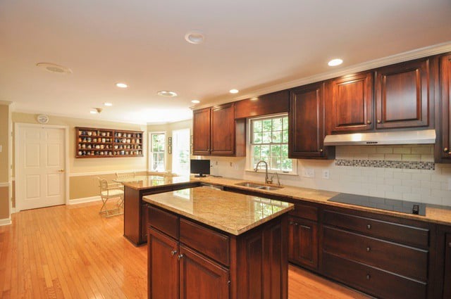SOLD U SO!! 120 Featherwood Hollow, Athens, Georgia