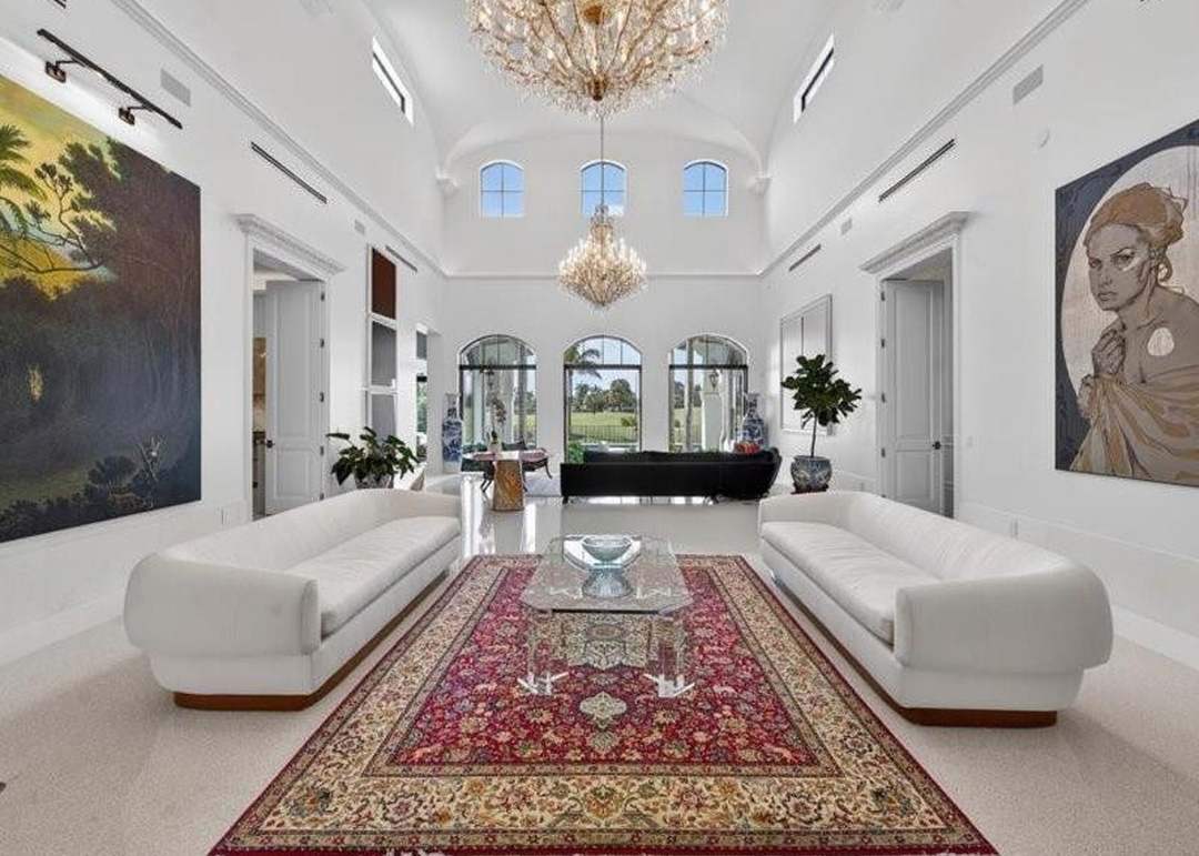 4013 Country Club Ln