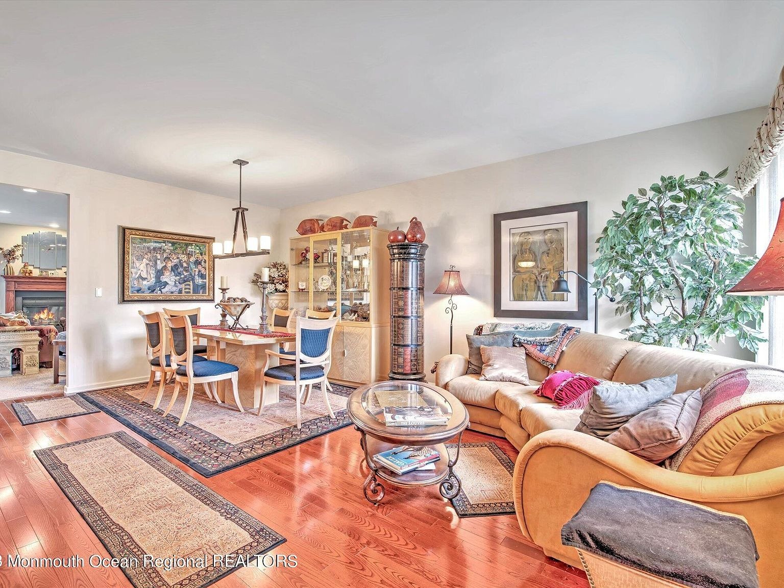 52 Smock Court