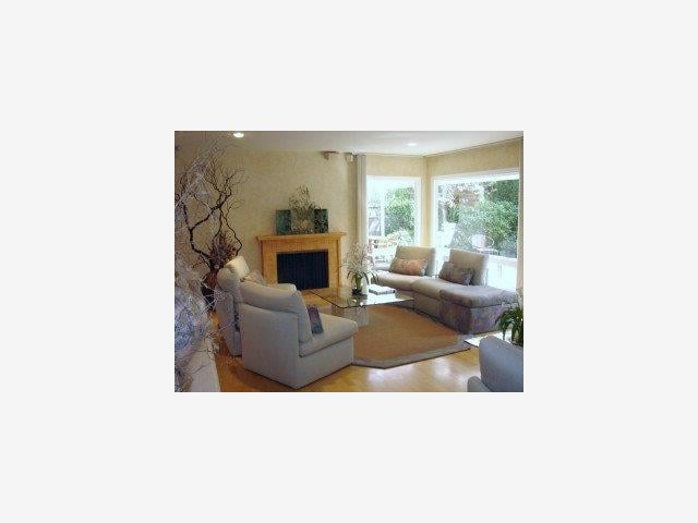 471 Sherwood Way
