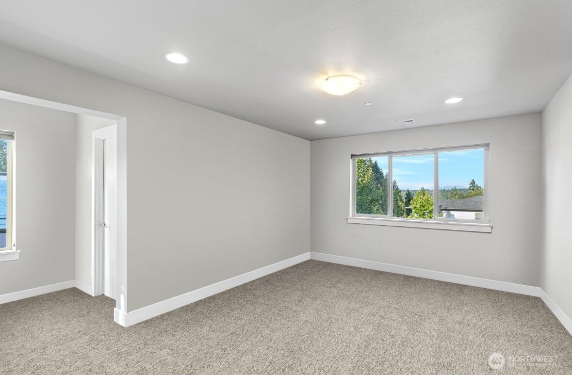 13695 NE 100th Ct, Kirkland WA 98033