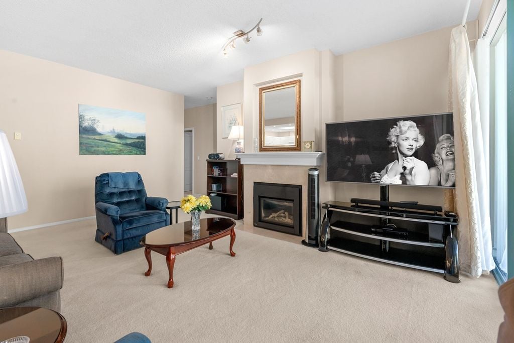 1785 Martin Dr, #206