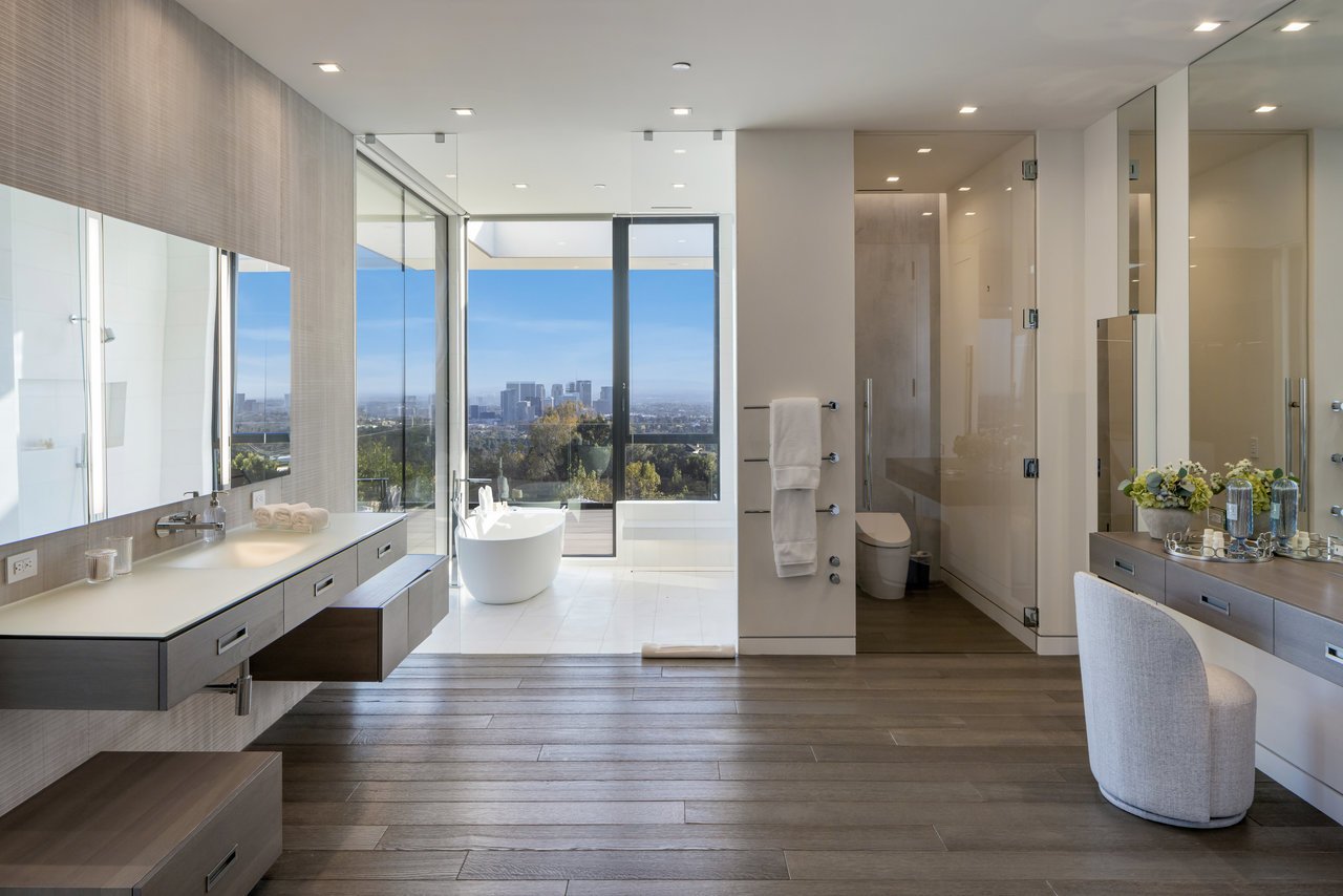 1320 Beverly Grove Place