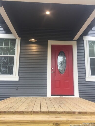 126 Kayton Ave