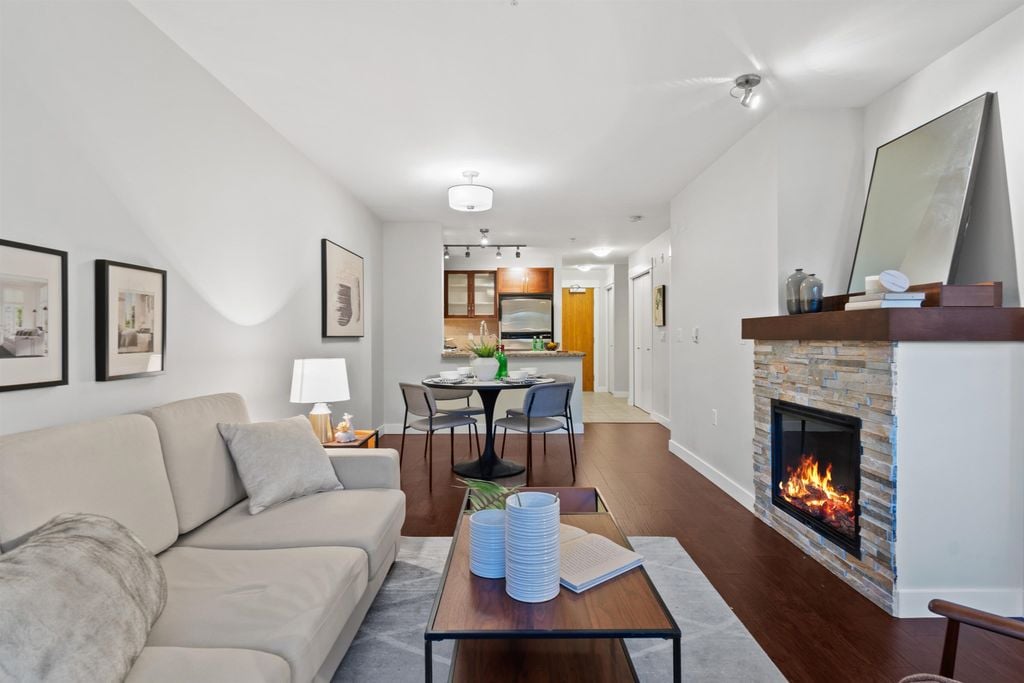 1468 St Andrews Ave, #210
