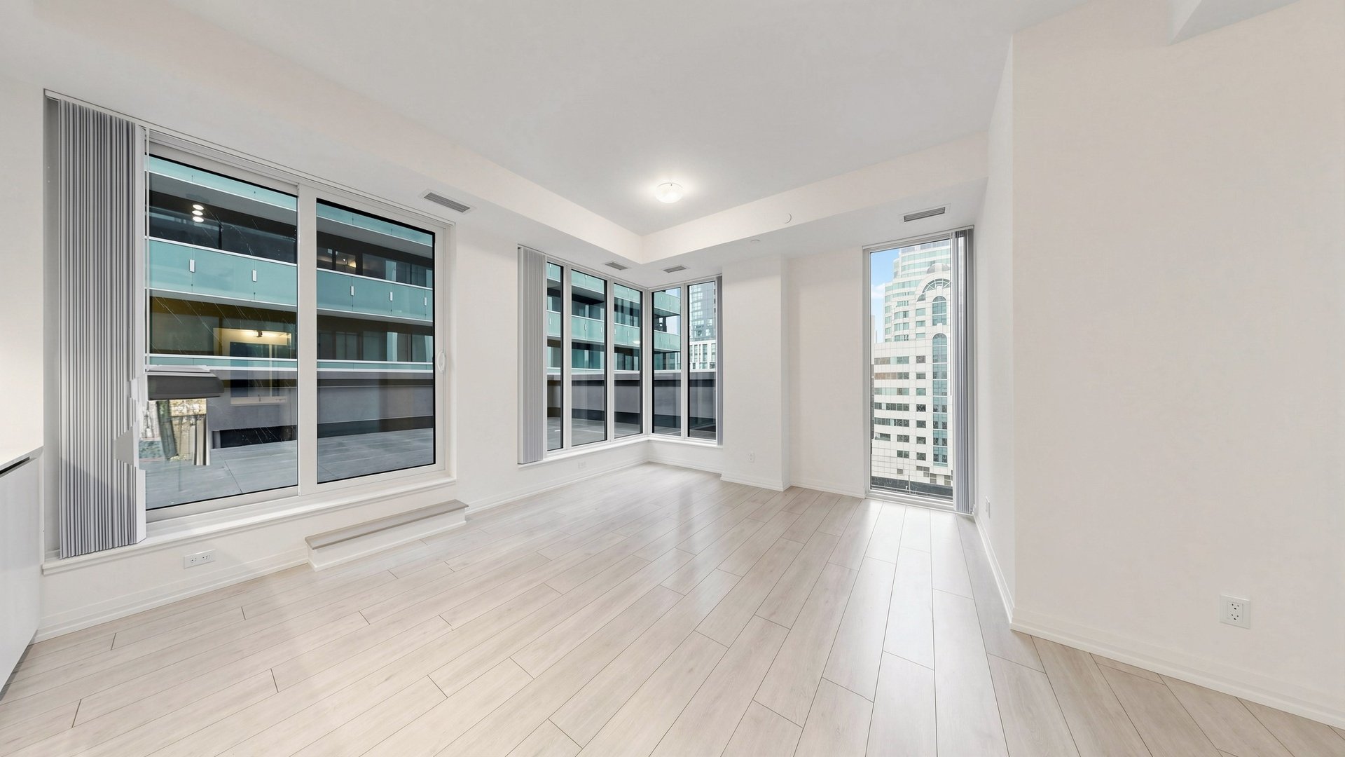 Luxury King West Residence