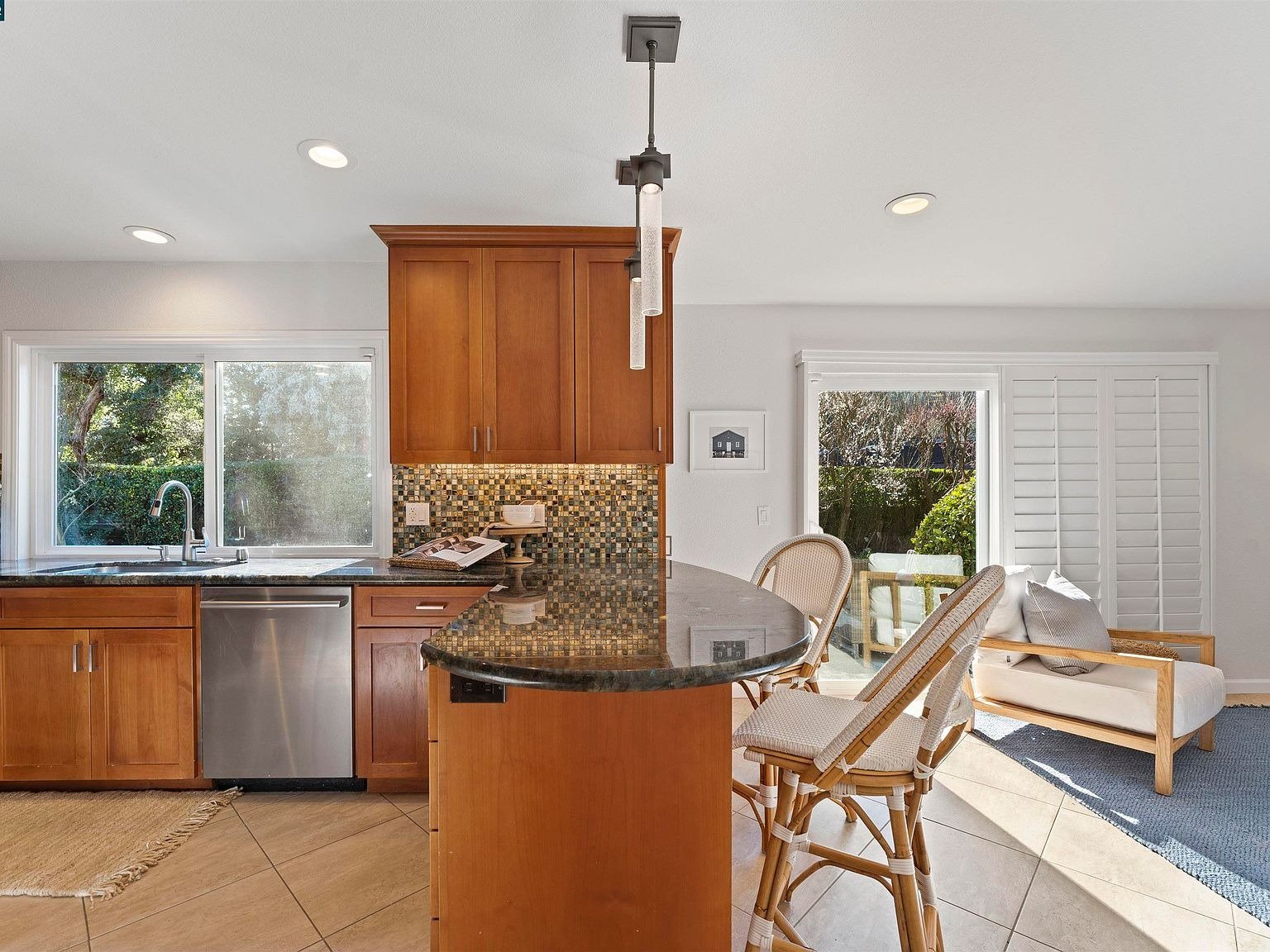 1410 De La Cruz Way
