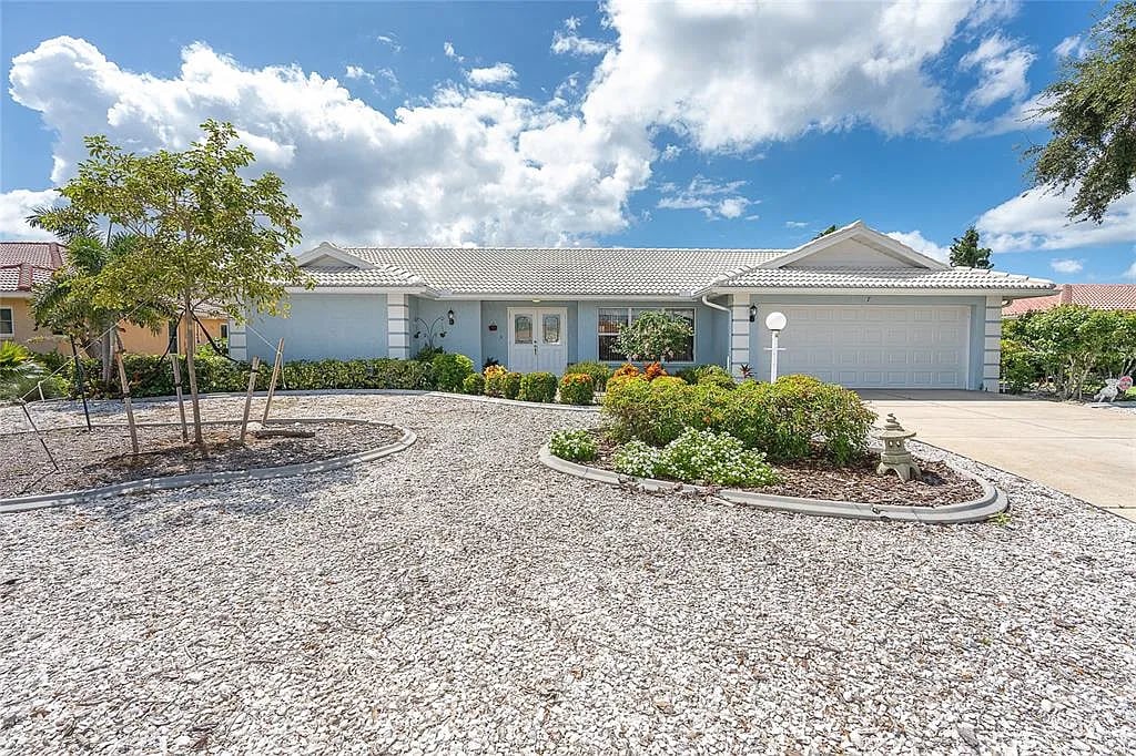 7 Dover Dr