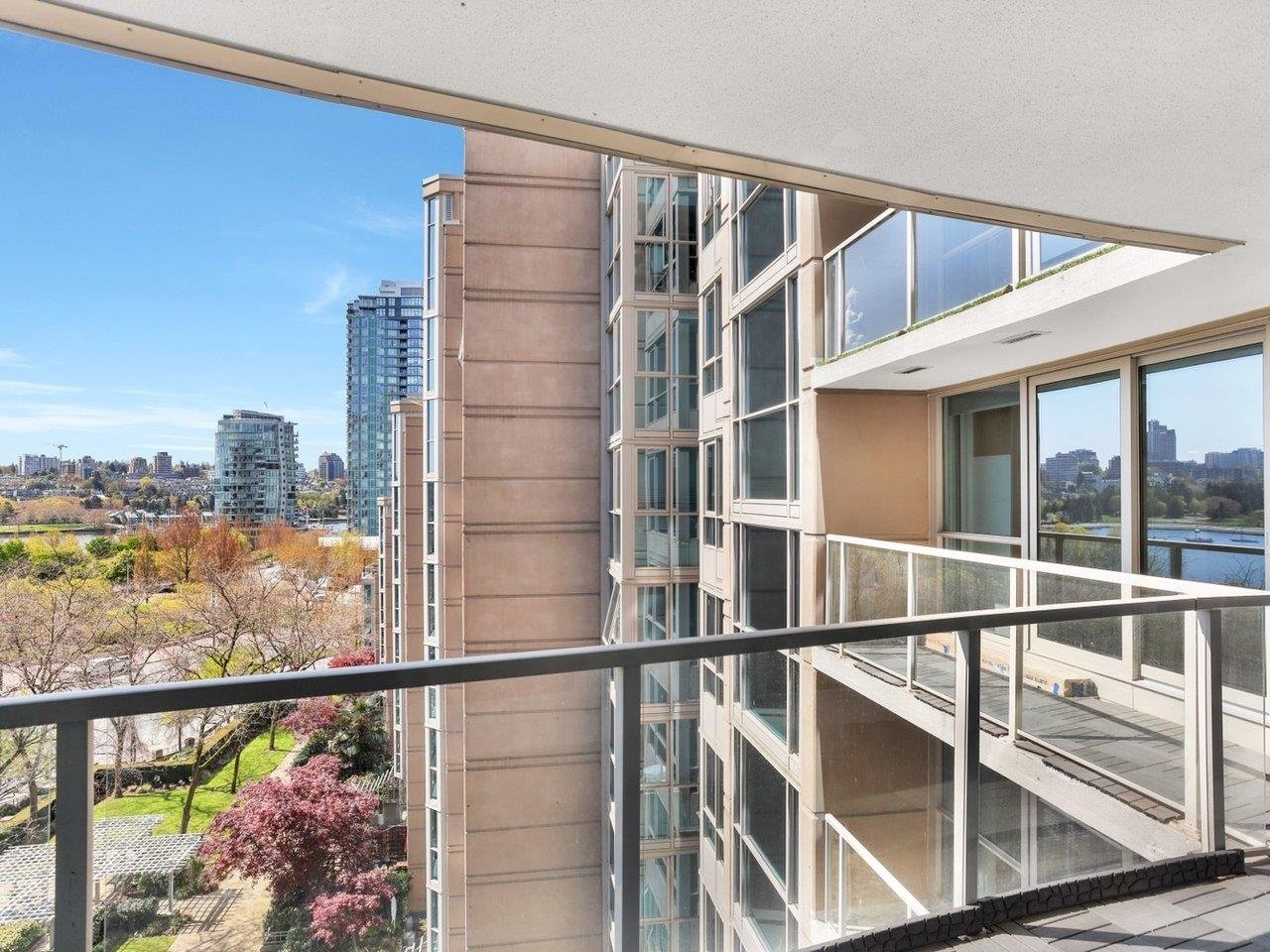 802-1318 Homer St Unit: 802