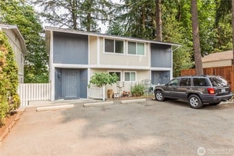 340 SE Donnelly Lane