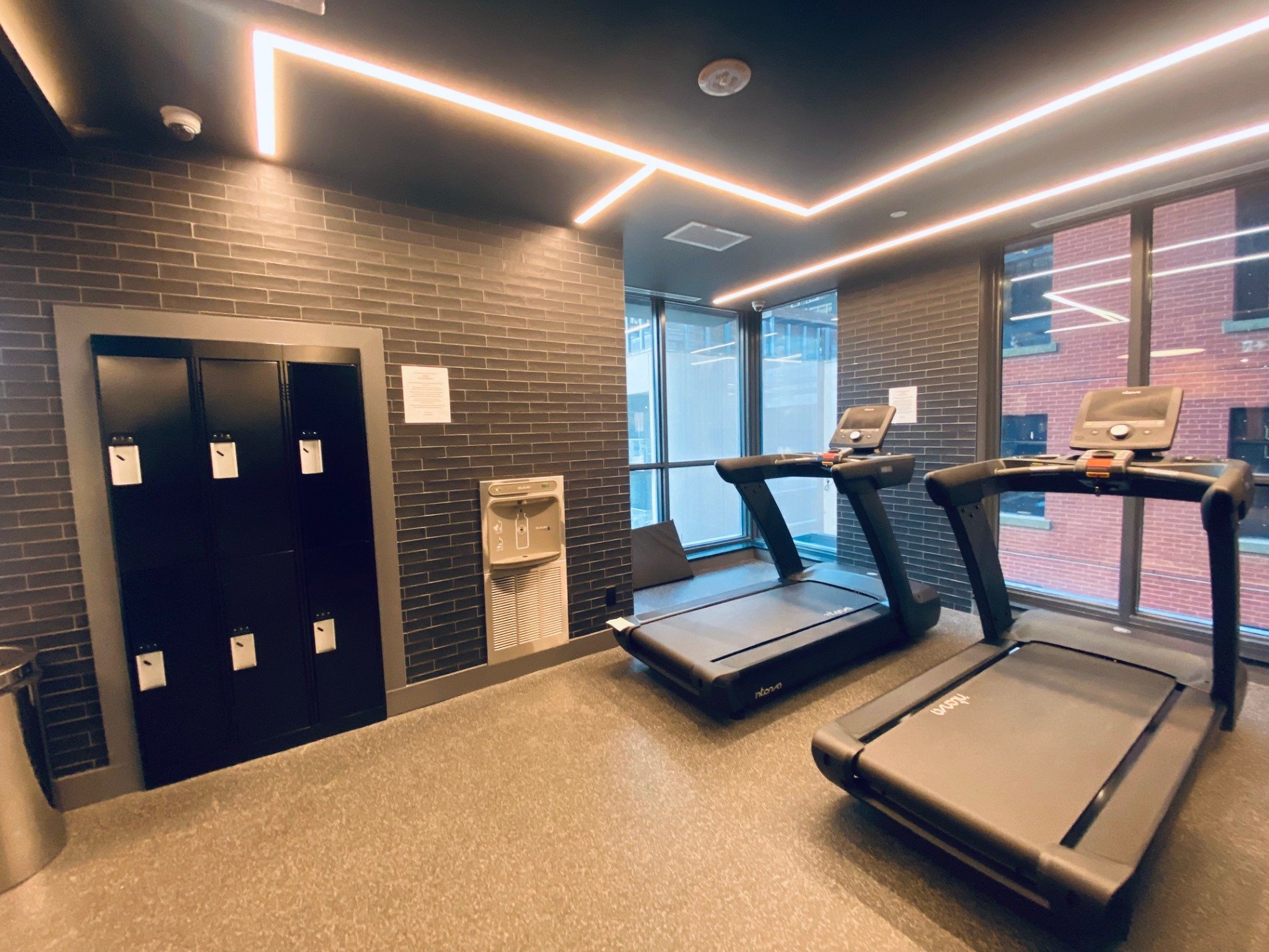 327 King St W Unit: 3805