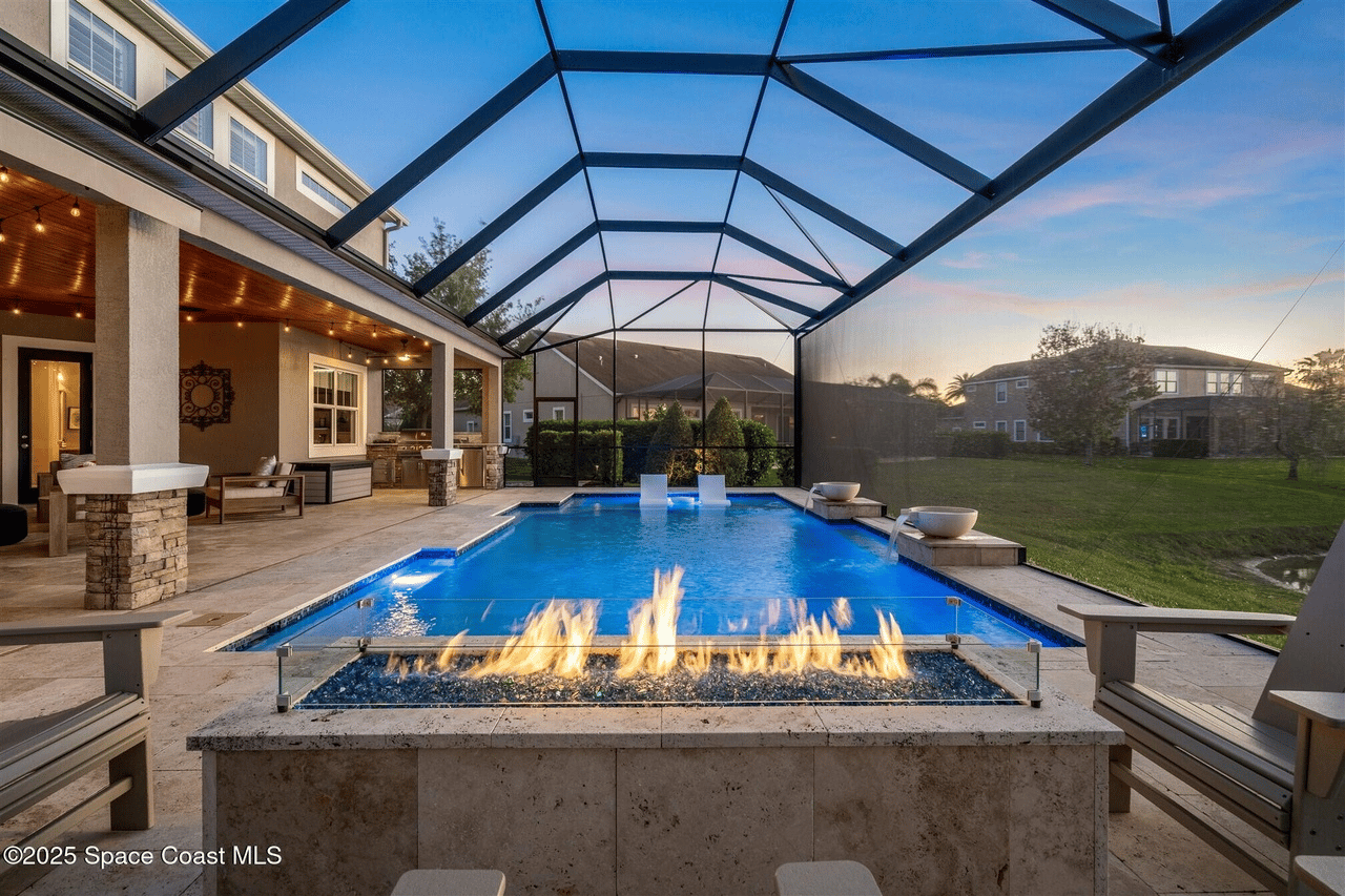 3077 Cortona Dr