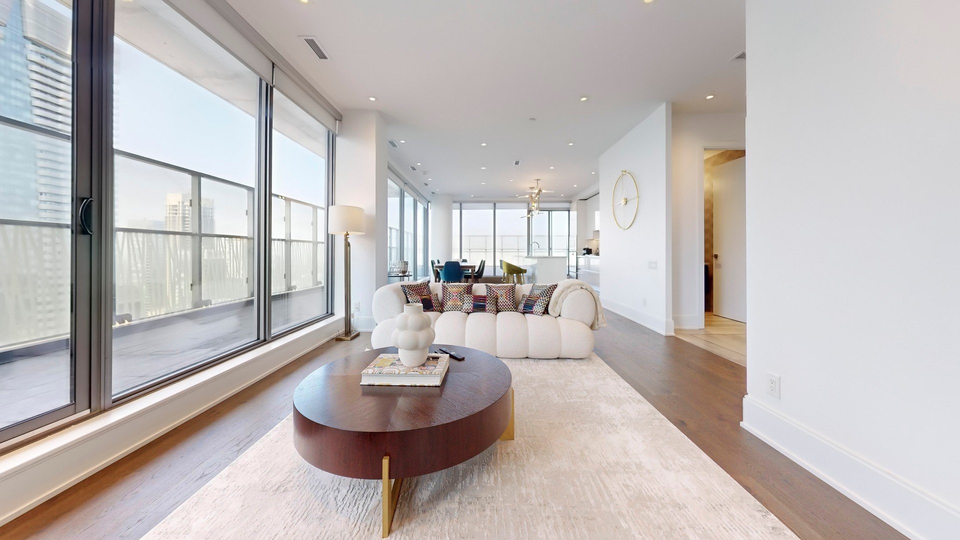 50 Charles St E Suite 5502