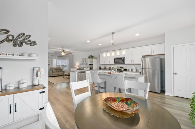 492 Parkland Dr