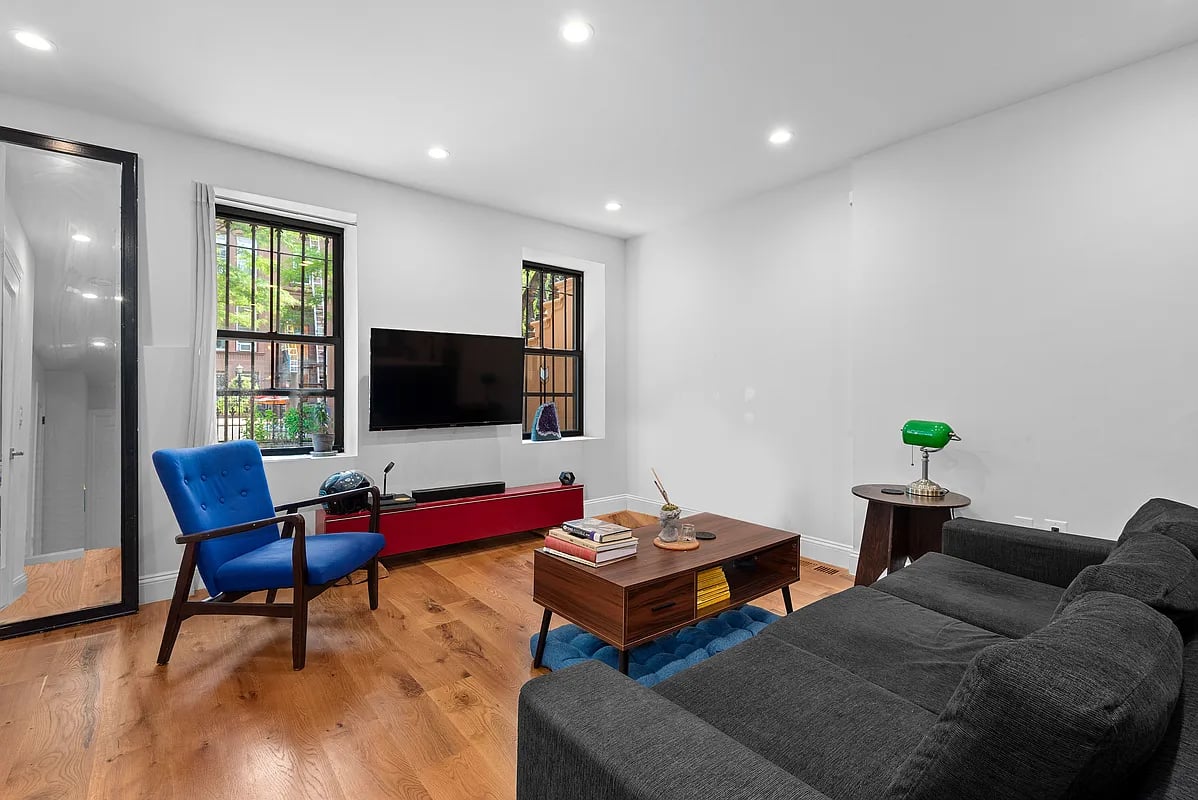 387 Madison Street Unit: GARDEN