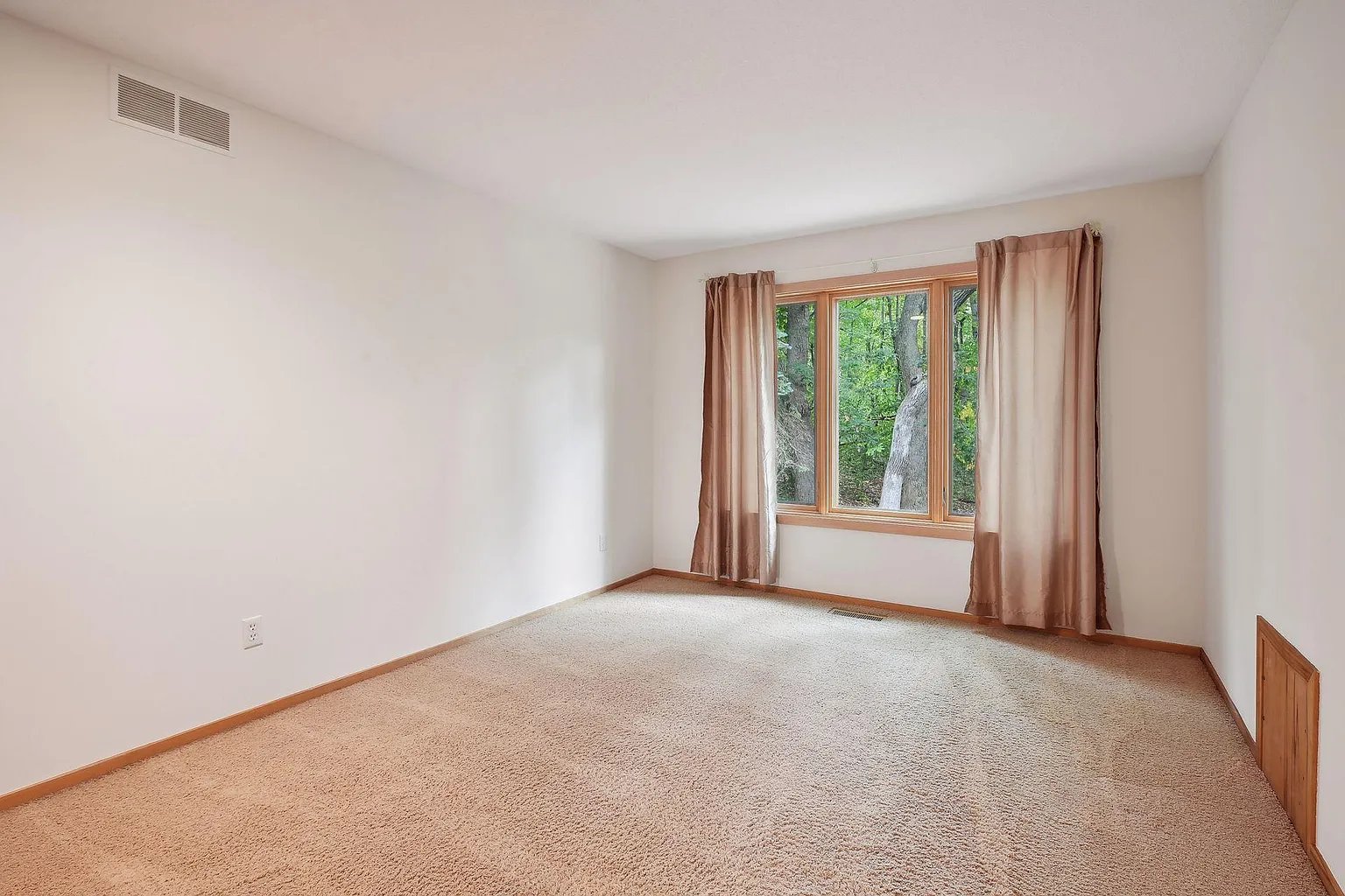 Custom 2-Story on Private Wooded Lot